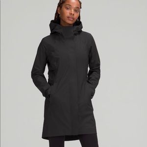 LULULEMON RAIN REBEL JACKET